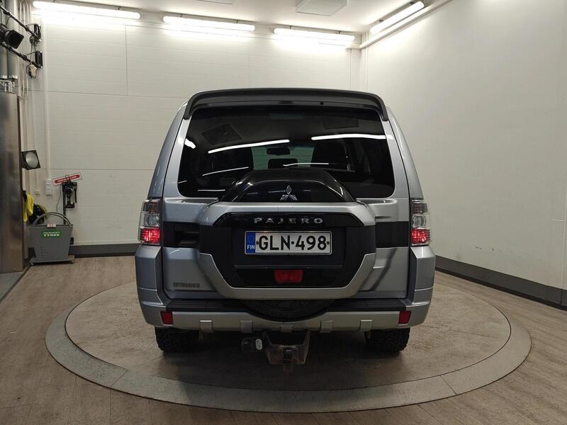 Mitsubishi Pajero vaihtoauto