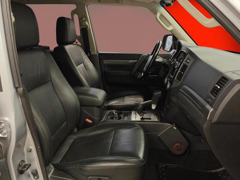 Mitsubishi Pajero vaihtoauto