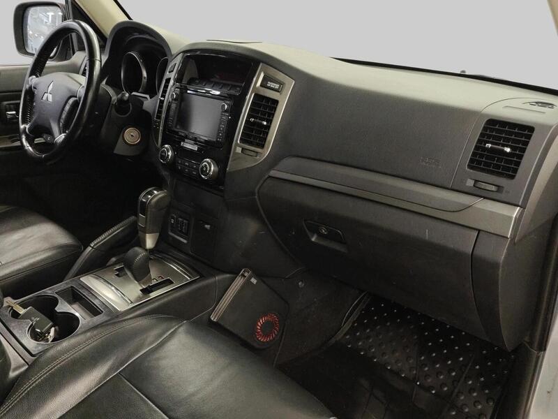 Mitsubishi Pajero vaihtoauto