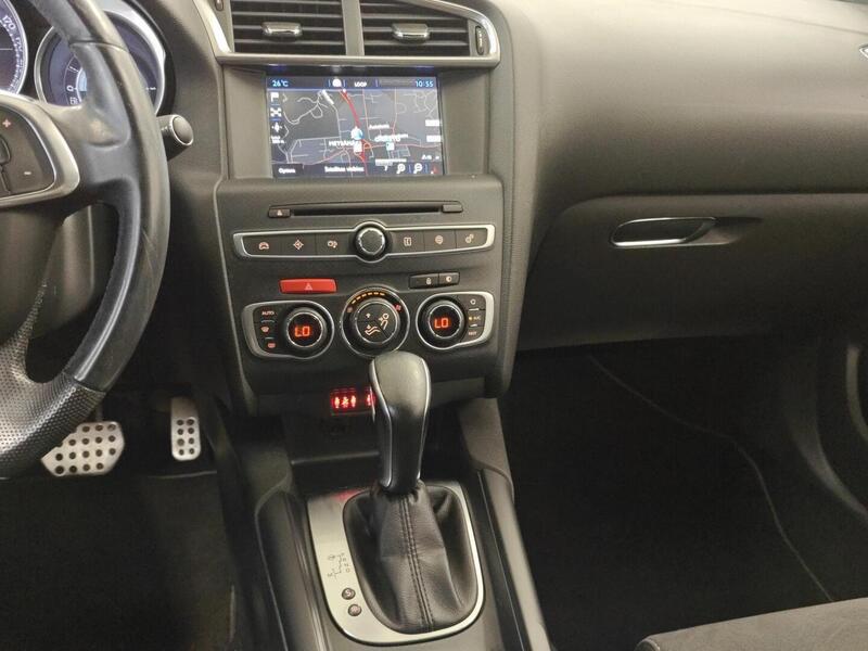 DS 4 vaihtoauto