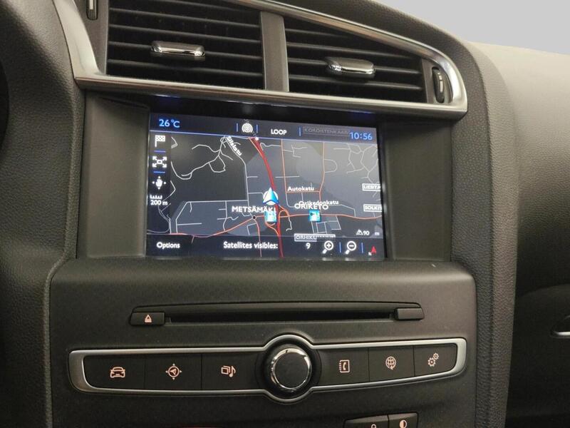 DS 4 vaihtoauto