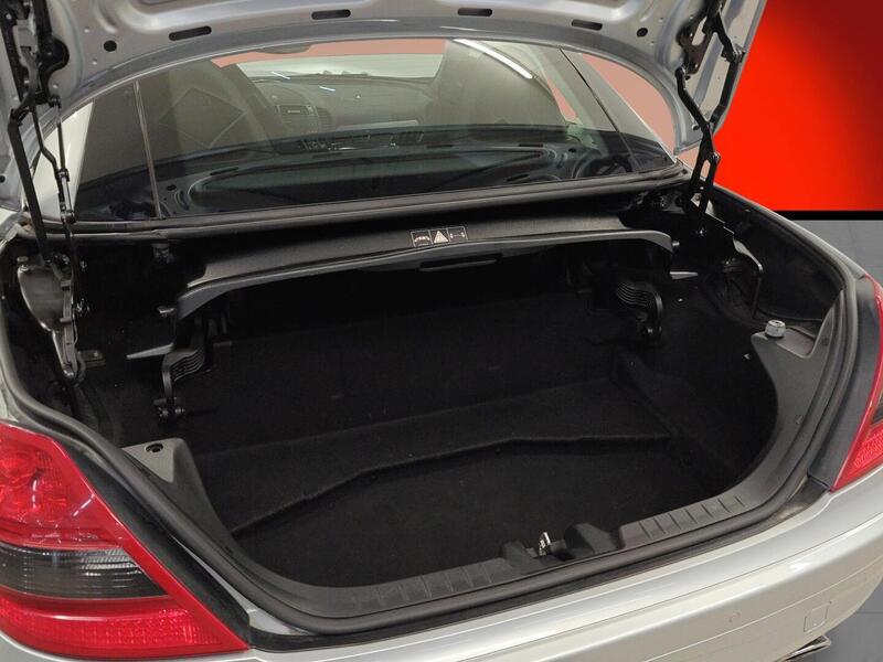 Mercedes-Benz SLK vaihtoauto