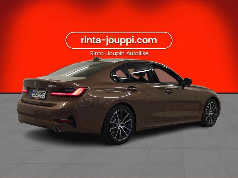 BMW 330 vaihtoauto