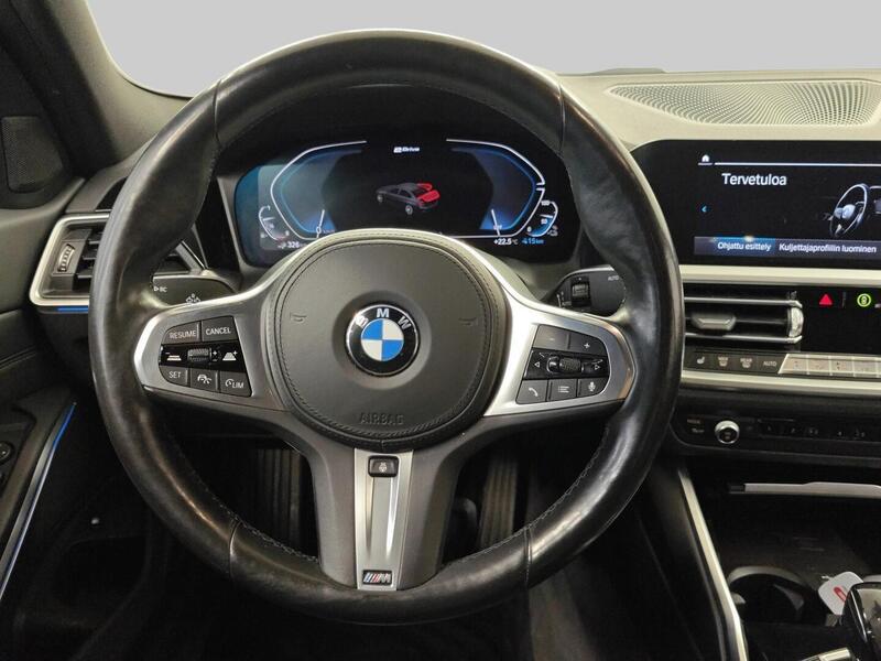 BMW 330 vaihtoauto