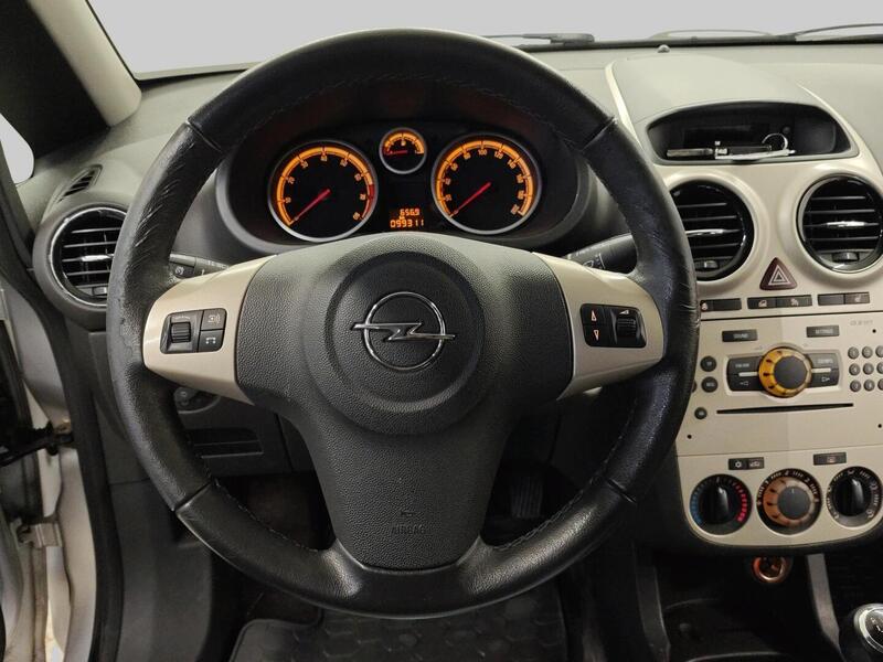 Opel Corsa vaihtoauto