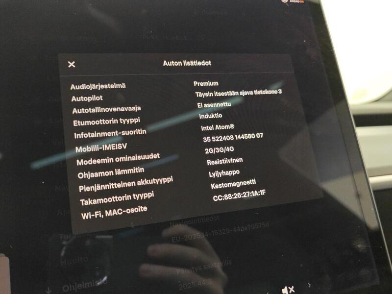 Tesla Model 3 vaihtoauto