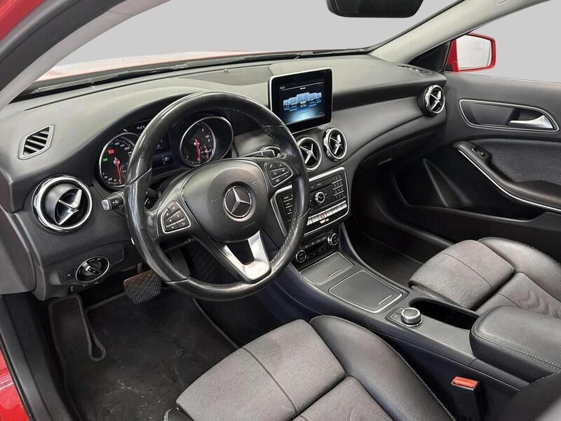 Mercedes-Benz GLA vaihtoauto