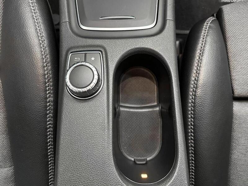 Mercedes-Benz GLA vaihtoauto