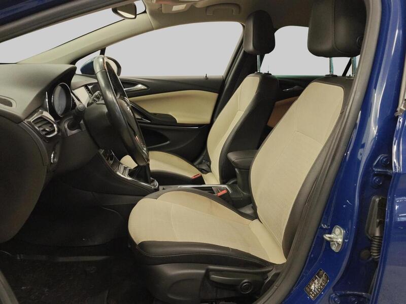 Opel Astra vaihtoauto