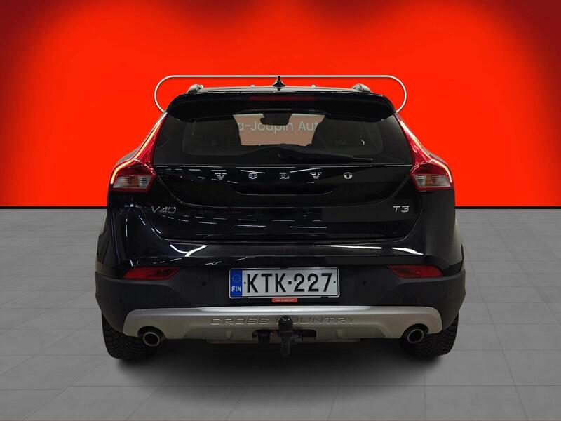 Volvo V40 Cross Country vaihtoauto