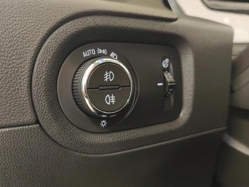 Opel Grandland vaihtoauto