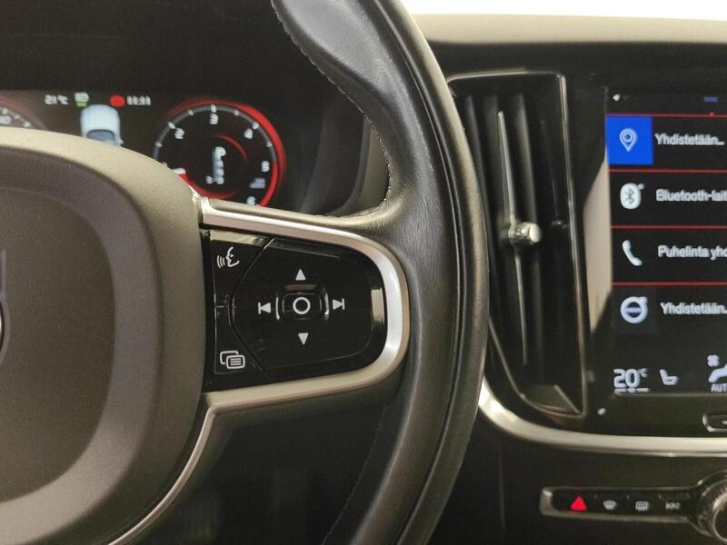 Volvo V60 Cross Country vaihtoauto