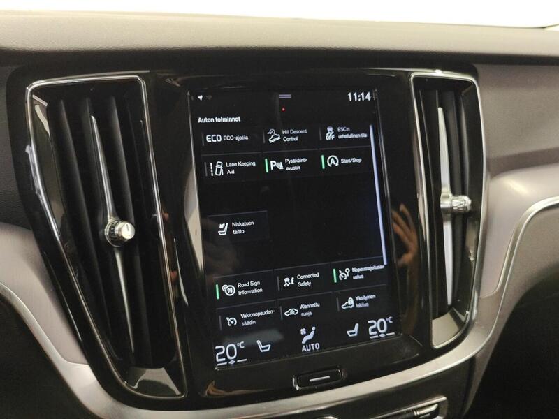 Volvo V60 Cross Country vaihtoauto