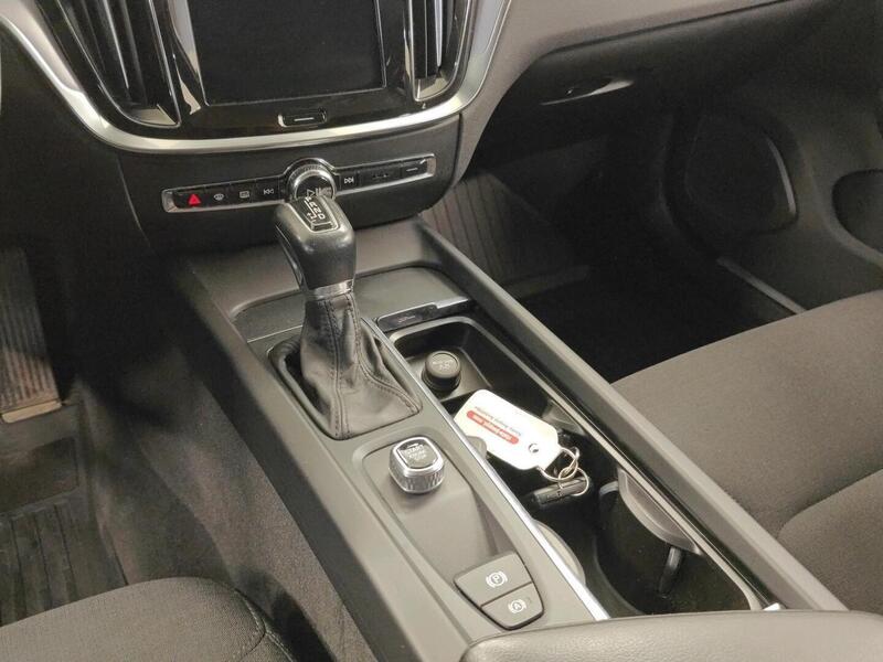 Volvo V60 Cross Country vaihtoauto