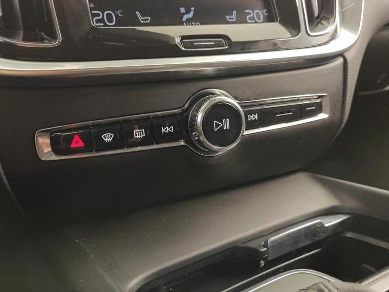 Volvo V60 Cross Country vaihtoauto