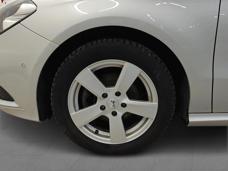 Mercedes-Benz B vaihtoauto