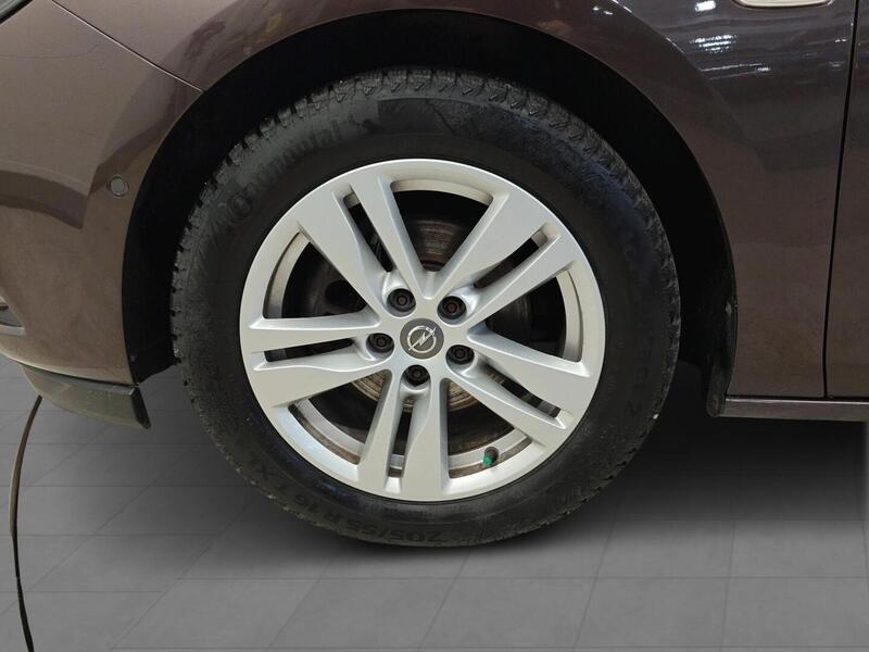 Opel Astra vaihtoauto