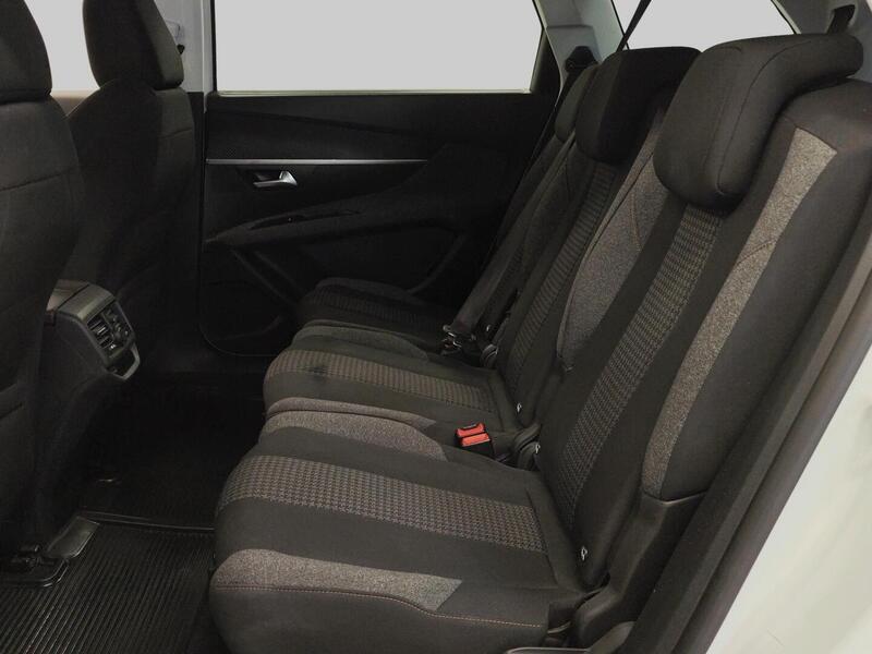 Peugeot 5008 vaihtoauto