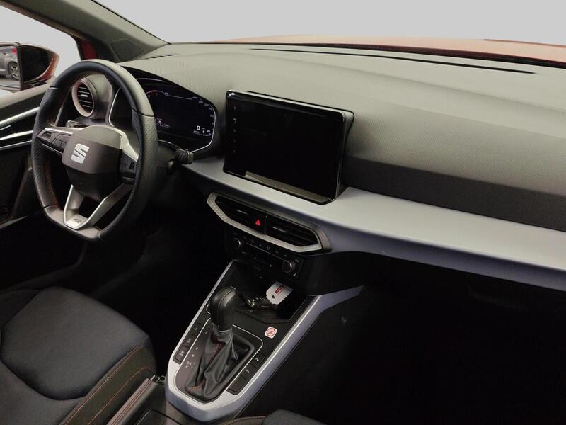 SEAT Arona vaihtoauto