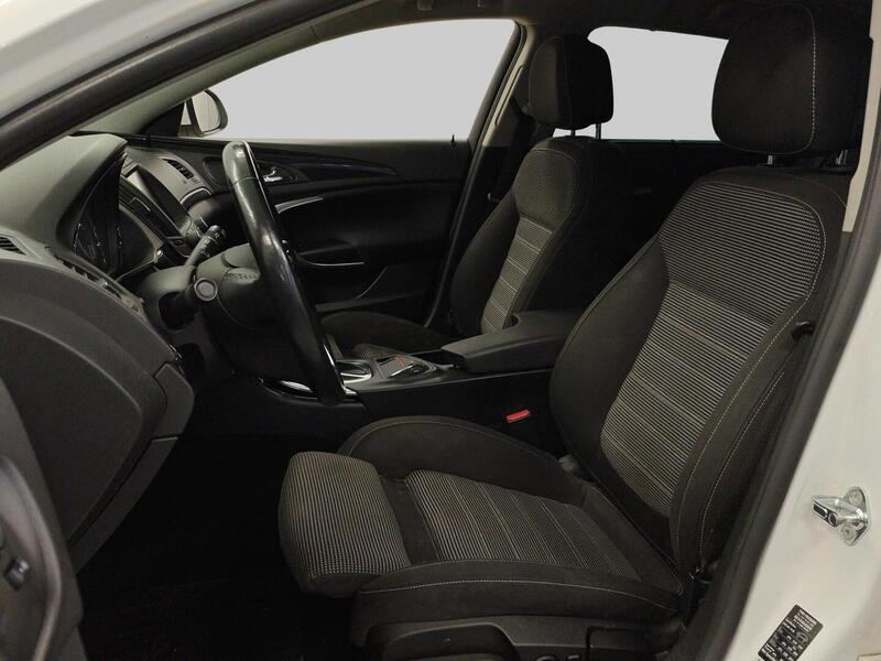 Opel Insignia vaihtoauto