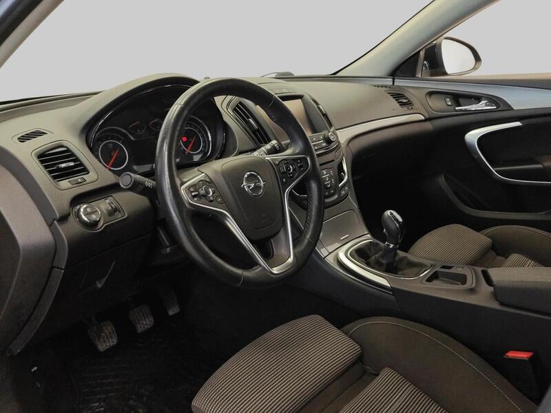 Opel Insignia vaihtoauto