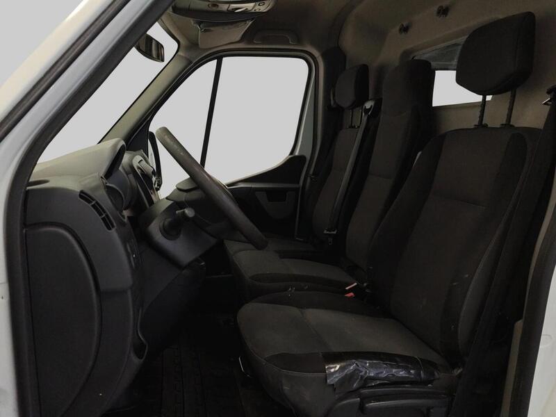 Nissan NV400 vaihtoauto