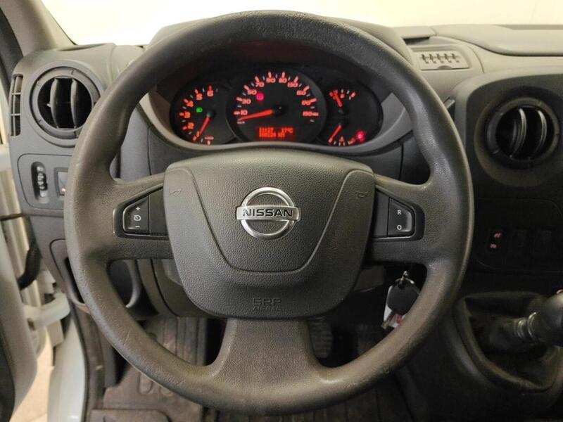 Nissan NV400 vaihtoauto