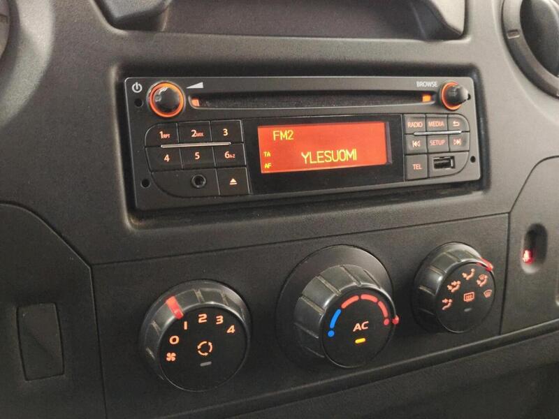 Nissan NV400 vaihtoauto