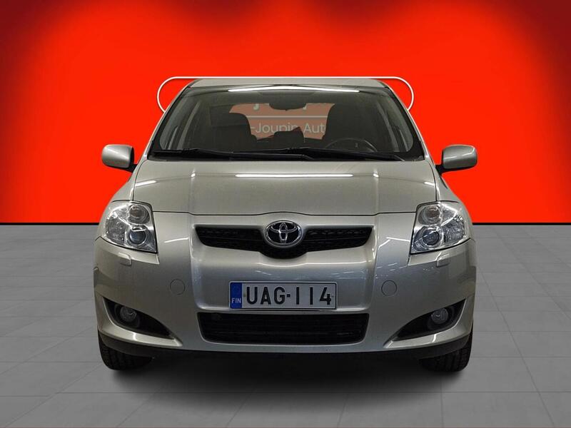 Toyota Auris vaihtoauto