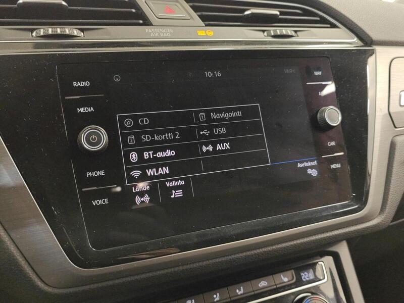 Volkswagen Touran vaihtoauto