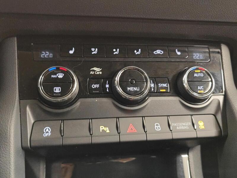 Skoda Karoq vaihtoauto