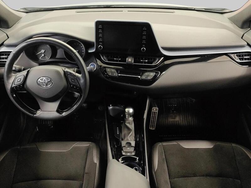 Toyota C-HR vaihtoauto