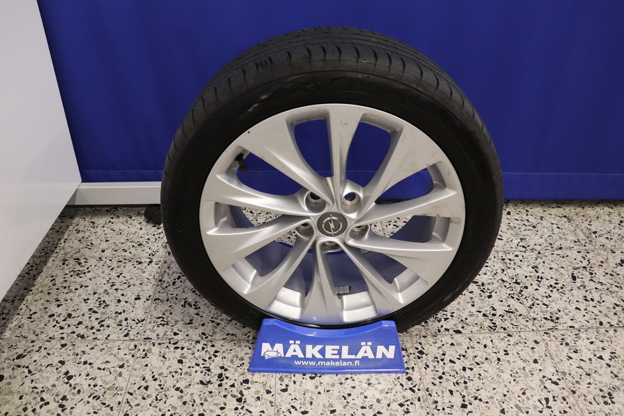 Opel Astra vaihtoauto