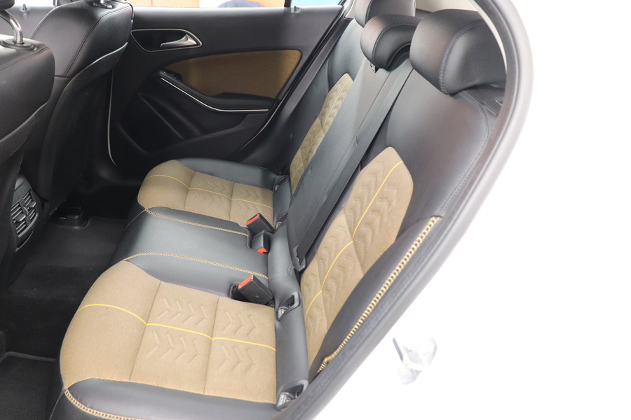 Mercedes-Benz GLA vaihtoauto