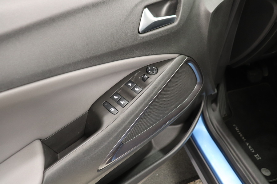 Opel Crossland X vaihtoauto