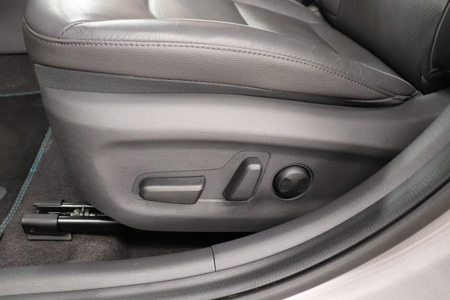 Hyundai IONIQ plug-in vaihtoauto