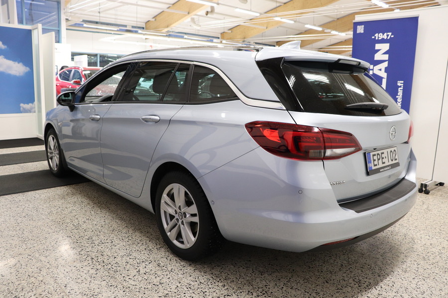 Opel Astra vaihtoauto