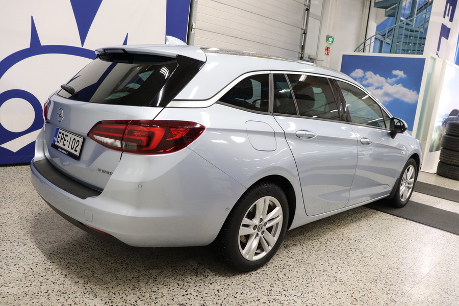 Opel Astra vaihtoauto