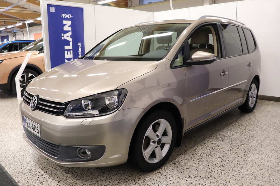 Volkswagen Touran vaihtoauto