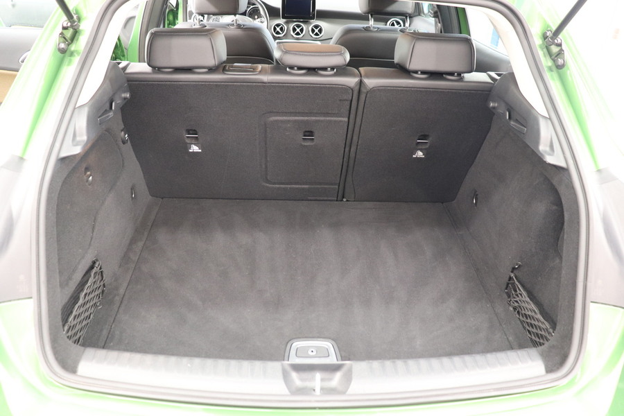 Mercedes-Benz GLA vaihtoauto