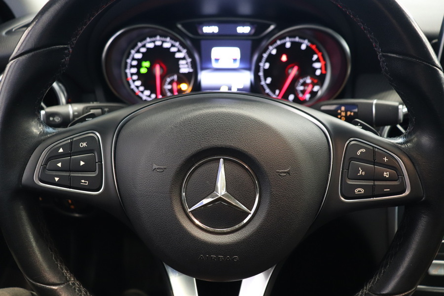 Mercedes-Benz GLA vaihtoauto