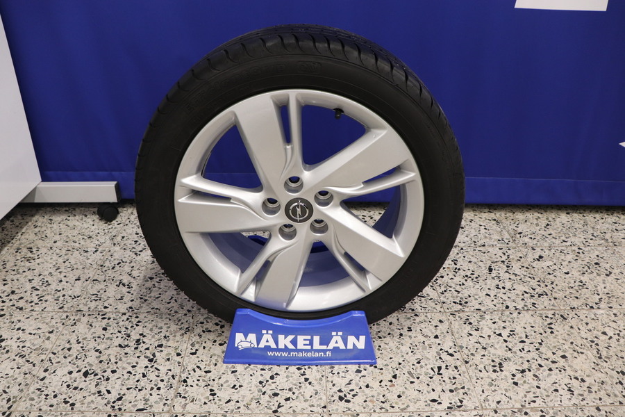 Opel Astra vaihtoauto