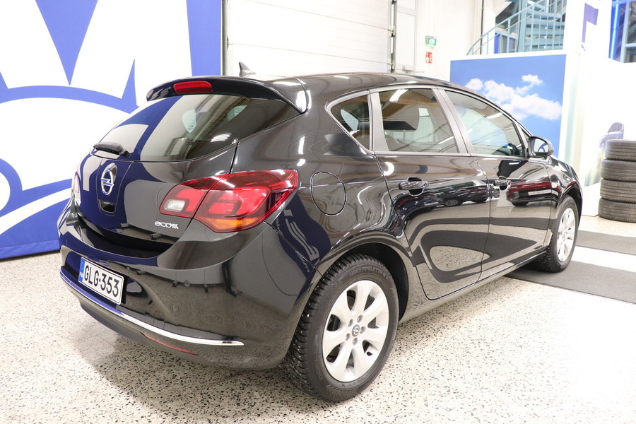 Opel Astra vaihtoauto