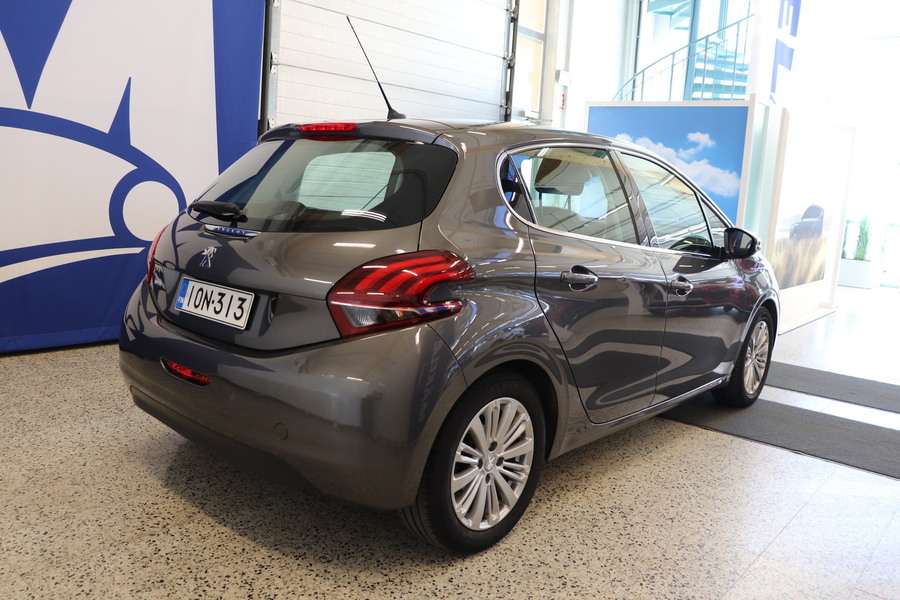 Peugeot 208 vaihtoauto