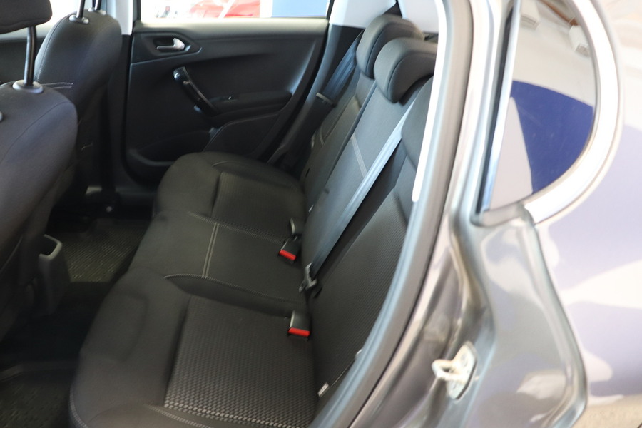 Peugeot 208 vaihtoauto