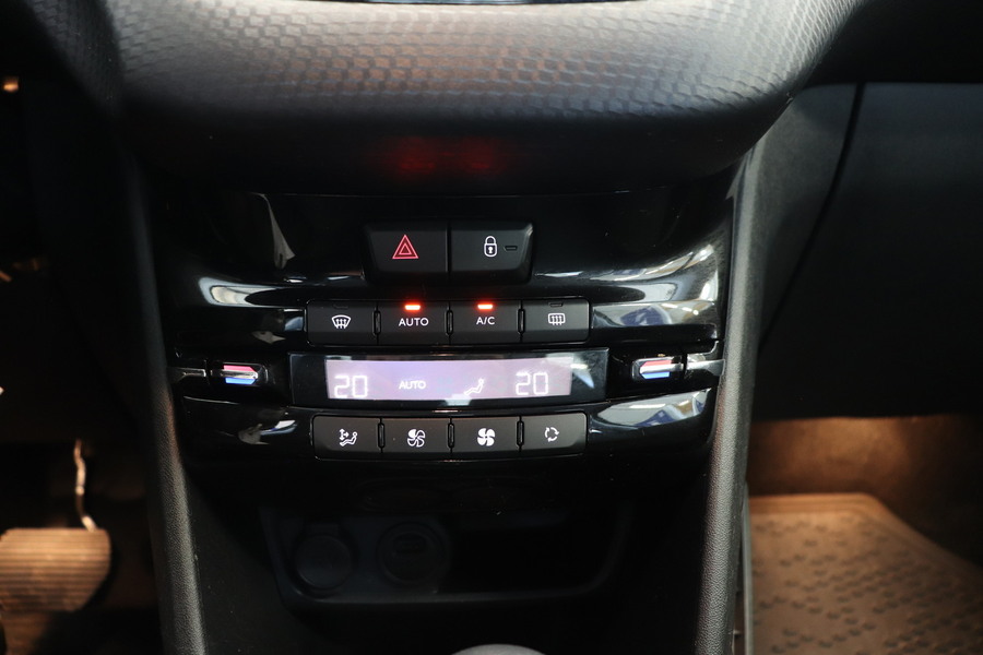 Peugeot 208 vaihtoauto