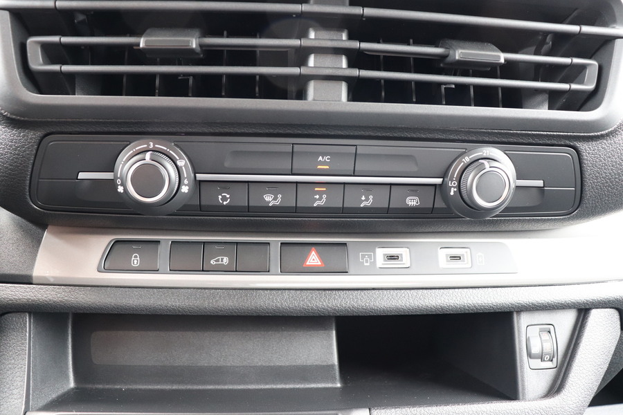 Opel Vivaro-e vaihtoauto