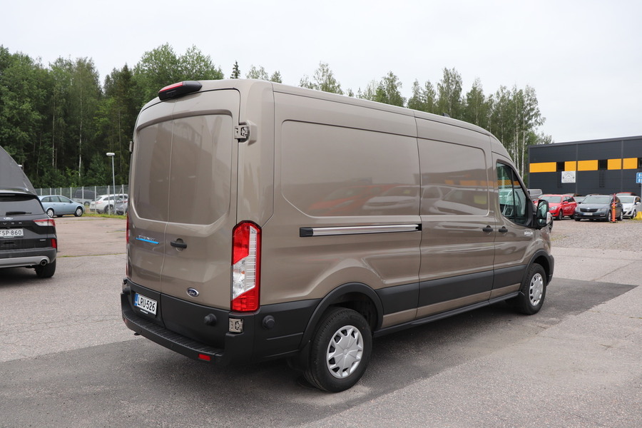 Ford Transit vaihtoauto