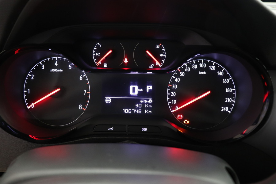 Opel Crossland X vaihtoauto