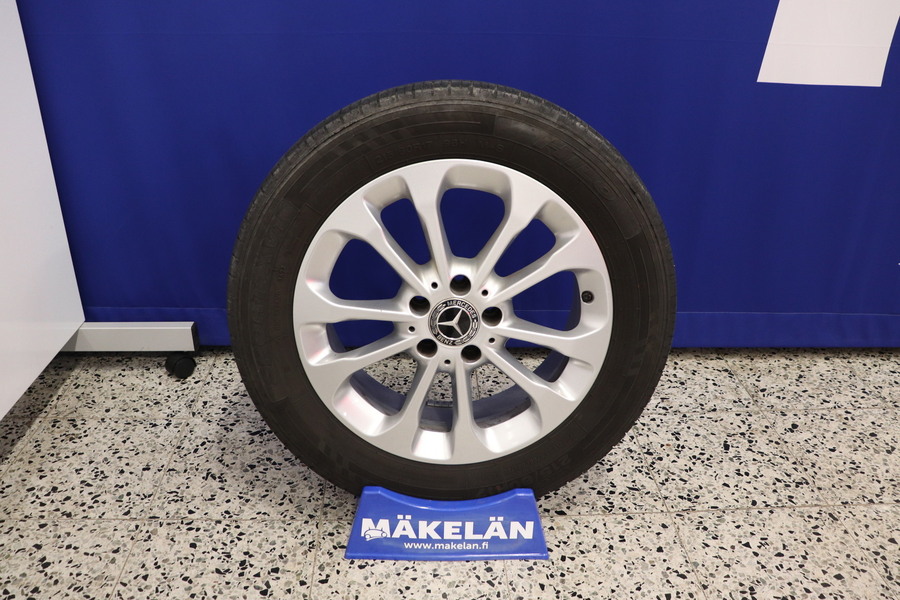 Mercedes-Benz GLA vaihtoauto